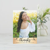 Gold Foil Afstuderen Foto modern Script Hearts Bedankkaart (Staand voorkant)
