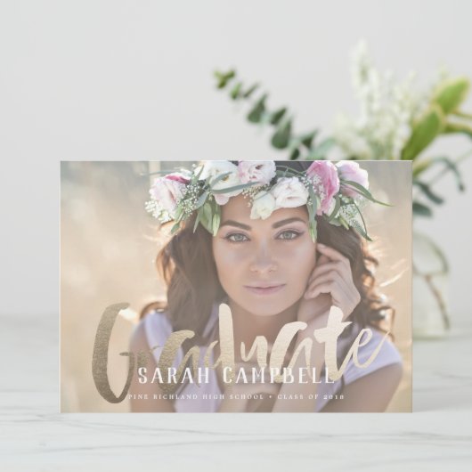 Gold Foil Afstuderen Script Card Kaart (Staand voorkant)