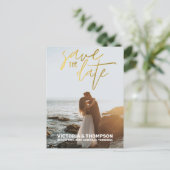 Gold Foil Calligraphy Wedding Personalized Aankondigingskaart (Staand voorkant)