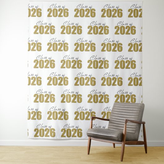Gold Glitter Class of 2026 Photo Backdrop Wandkleed (In situ)