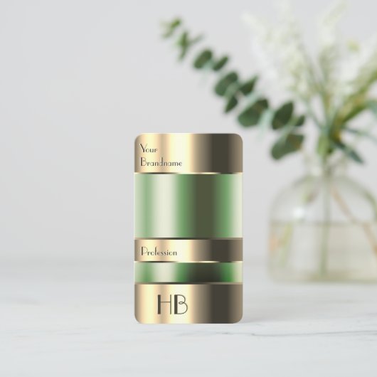 Gold Green Bin Faux Engraving Font met Initialen Visitekaartje (Staand voorkant)