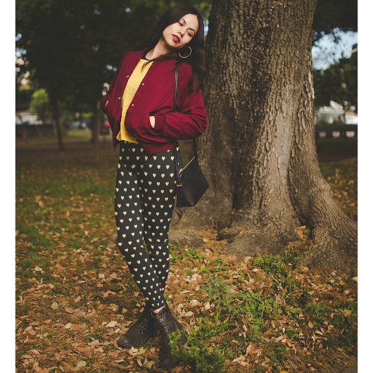 Gold Hearts Pattern Black Mode Travel Workout Leggings