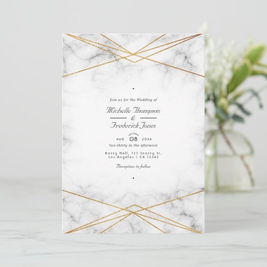 Gold Marble Geometric QR Code RSVP Weddenschap Kaart (Staand voorkant)
