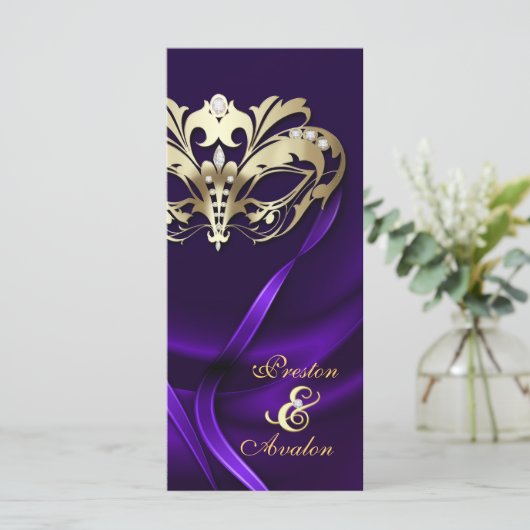 Gold Masquerade violet programme de mariage à bijo (Debout devant)