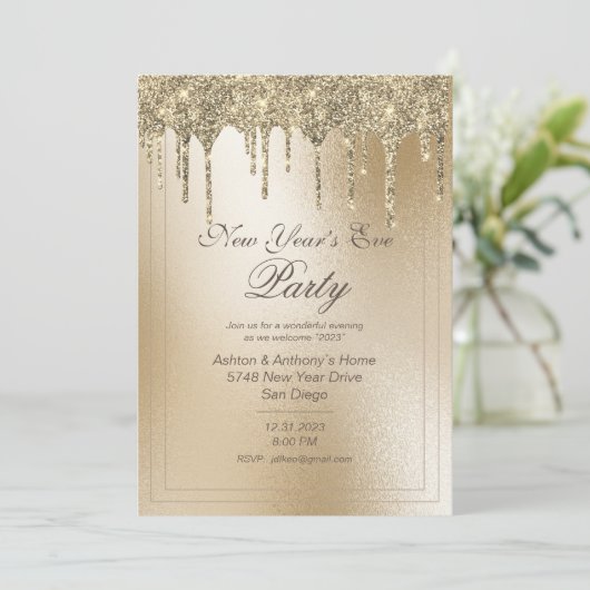 Gold Metallic Glitter Drip Elegant New Year Feestdagenkaart (Staand voorkant)