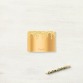 Gold metallic glitter druppelt naamscript in post-it® notes (Op bureau)