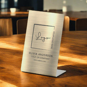 Gold Minimalist Business Logo Professional Modern Reclamebord Met Voetstuk