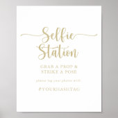 Gold Minimalist Calligraphy Selfie Station Sign. Poster (Voorkant)