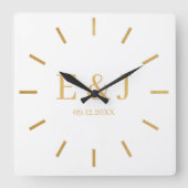 Gold Monogram Initials Square Wall Clock Vierkante Klok (Voorkant)