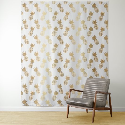 Gold Pineapple Pattern Wandkleed (In situ)