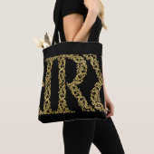 Gold R Monogram Initiaal Ontwerp op elke kleur Tote Bag (Dichtbij)