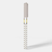 Gold Ribbon op zwarte grijs en witte Chevron Case-Mate iPhone Case (Achterkant / Rechts)
