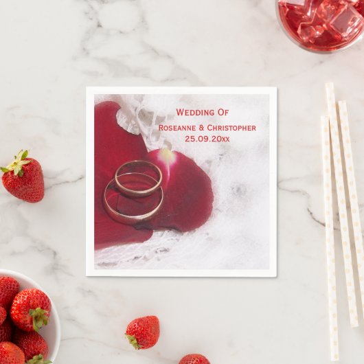 Gold Rings Roos Petals Wedding Servet (Insitu)