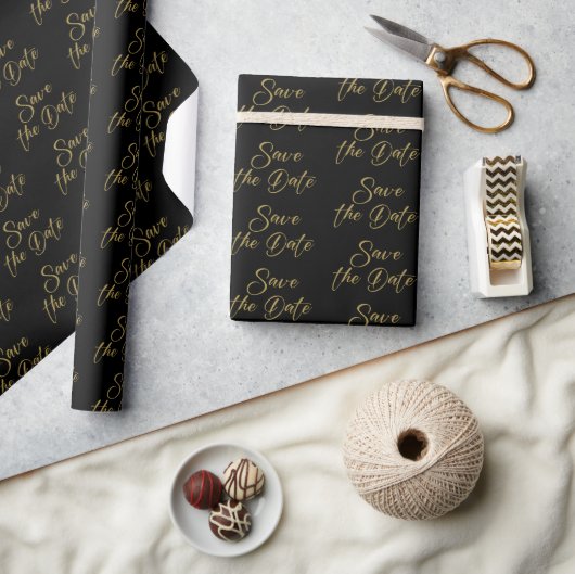Gold Save-the-Date Calligraphy Pattern op Black Cadeaupapier (Crafts)