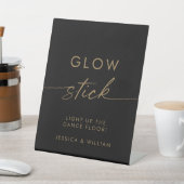 Gold Script Calligraphy Wedding Glow Sticks Reclamebord Met Voetstuk (Insitu)