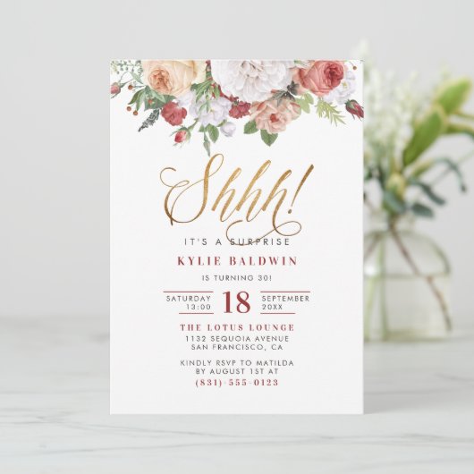 Gold Script Shhh! Het is een verrassende feestdag Kaart (Staand voorkant)