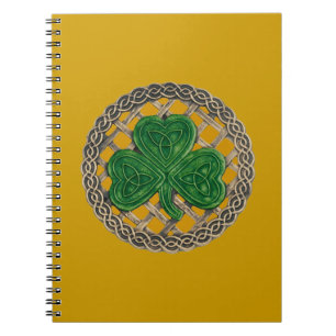 Gold Shamrock on Celtic Knots Spiral Notitieboek