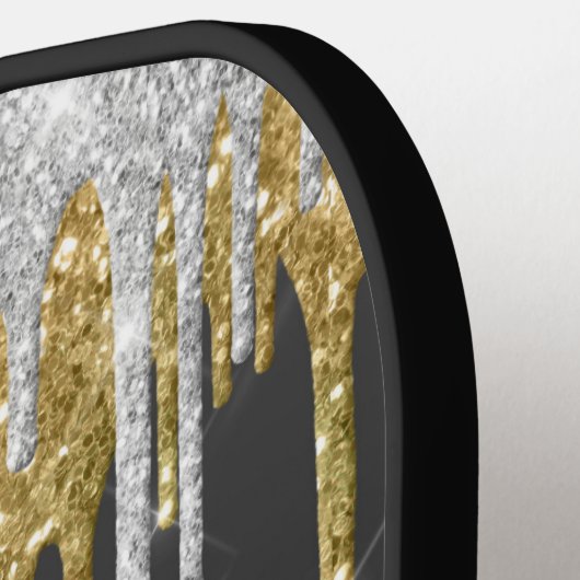Gold Silver Glitter Drip Monogram op zwart Pickleball Paddle (Links Detail)