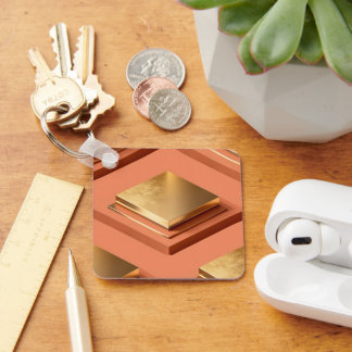 Gold square stepped platforms with metallic sleutelhanger