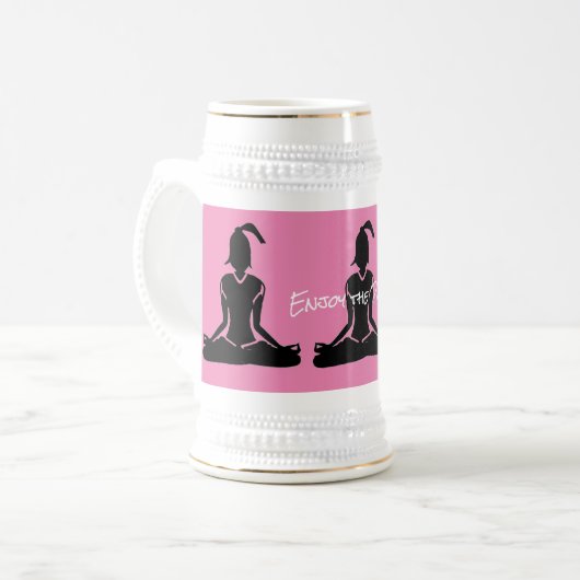 Gold Stein - Beer Yoga Stein Bierpul (Voorkant links)