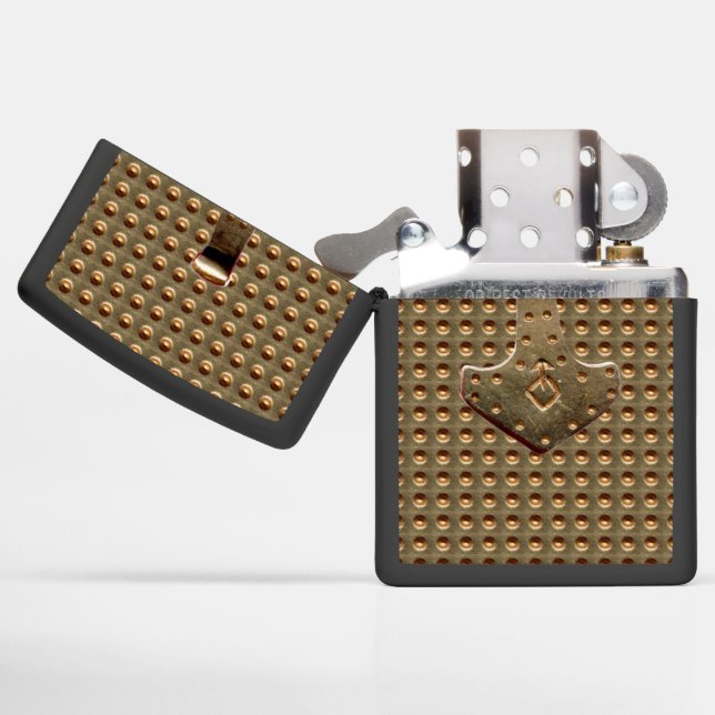 Gold Thor Hammer Gold Indent Zippo Lighter (Geopend)