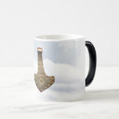 Gold Thor Hammer nuages de morphing mug (Devant droit)