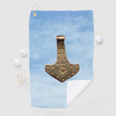 Gold Thor Hammer nuages serviette de golf (En situation)