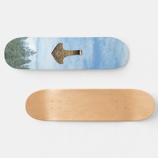 "Gold Thor's Hammer Tree skateboard" Skateboard (Horizontaal)