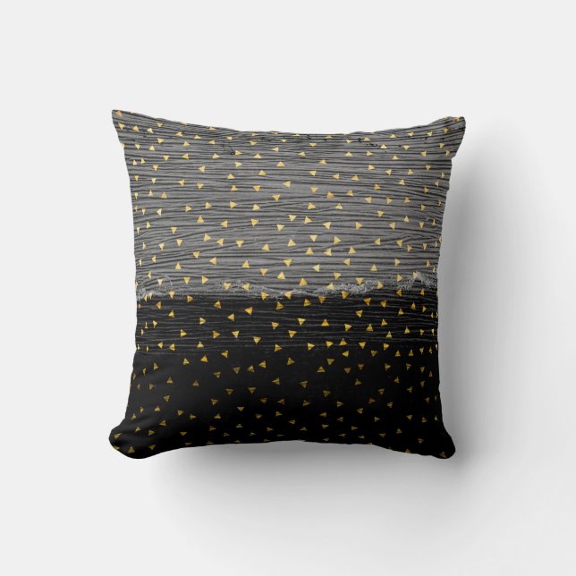 Gold Triangles op zwart en grijs Kussen (Voorkant)