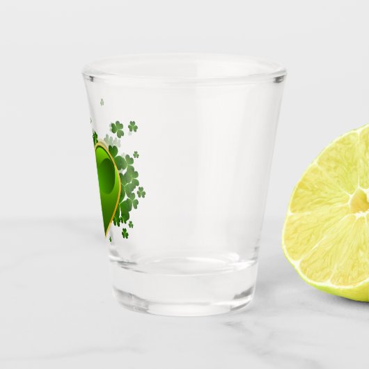 Gold-trimmed Green Heart met Shamrocks Shot Glas (Rechts)