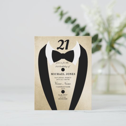 Gold Tuxedo Mannen 21e verjaardag Uitnodiging (Staand voorkant)