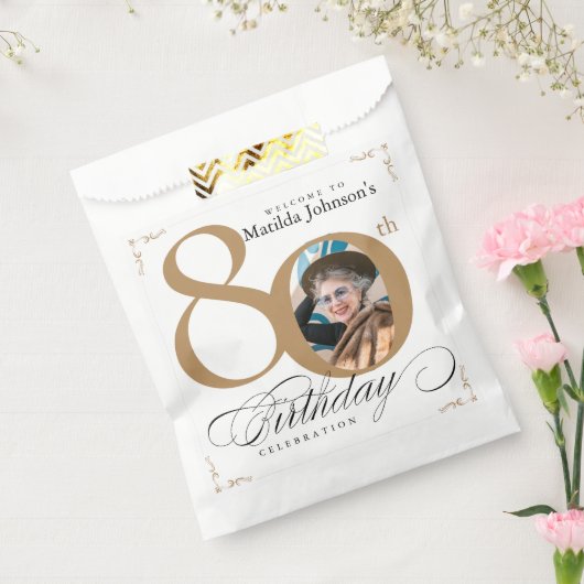 Gold White 80th Birthday Calligrafie Aangepaste fo Bedankzakje (Gezegeld)
