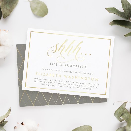 Gold & White Surprise Invitation de fête d'anniver