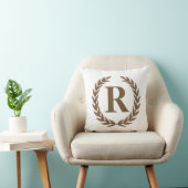 Gold Wreate met  Initiaal Pillow Kussen (Stoel)