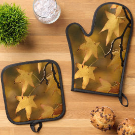 Golden Autumn Leaves Christmas Gift Ovenwant & Pannenlap Set