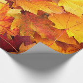 Golden Autumn Maple Leaves Cadeaupapier (Hoek)