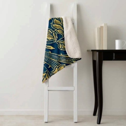 Golden Blossom Elegance  Sherpa Deken