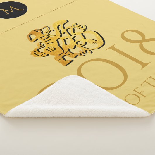 Golden Chinese Dog Papercut 2018 Monogram medium B Sherpa Deken (3/4)