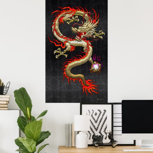 Golden Chinese draak — tand op zwarte zijde Poster (Thuiskantoor)