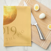 Golden Chinese Pig Papercut 2019 Monogram KitchenT Theedoek (Quarter Fold)