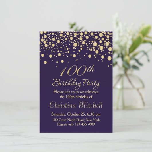 Golden confetti 100th Birthday Party Invitation (Debout devant)