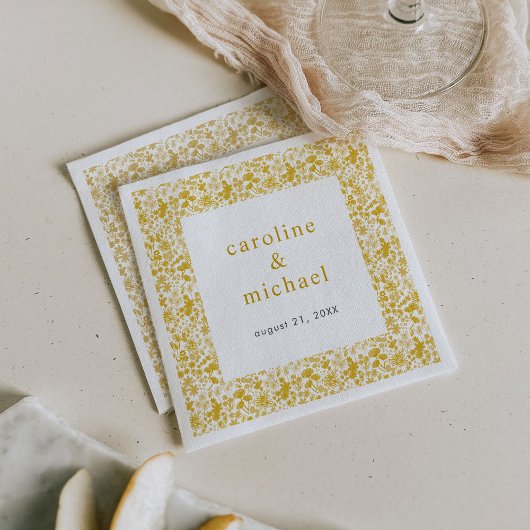  Golden Ditzy Floral Wedding Cocktail Servet