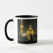 Golden dome van het imam Reza Shrine Complex op Mok (Links)