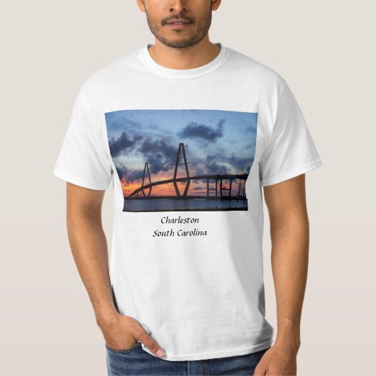 Golden Evening in Arthur Ravenel T-shirt (Voorkant)
