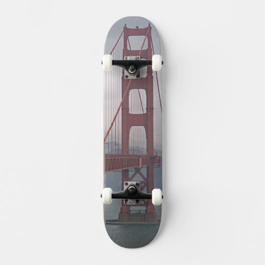 Golden gate bridge in mist. skateboard (Voorkant)