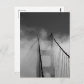 Golden Gate Bridge Tower gehuld in mist Briefkaart (Voorkant / Achterkant)