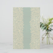 Golden leaf op groene achtergrond briefpapier (Staand voorkant)