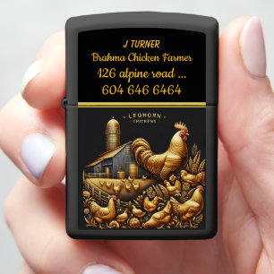Golden Leghorns in een zonnige boerderij