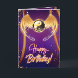 Golden Mystic Purple Yin Yang Carte d'anniversaire<br><div class="desc">Carte d'anniversaire Yin Yang dorée et violette. Idéal pour les amateurs de symboles religieux ésotériques orientaux de paix et de tranquillité.</div>