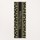 Golden Paw Prints on Black with Custom Name Yogamat (Voorkant)